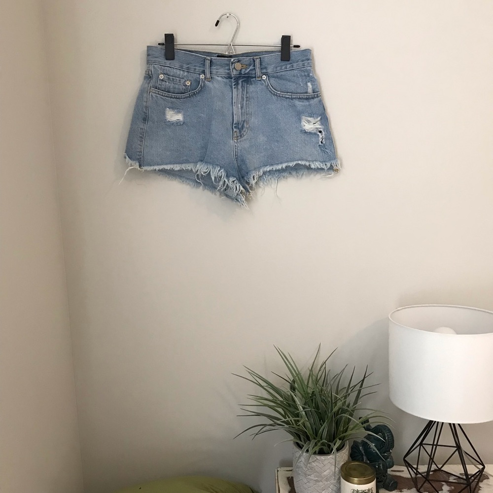 BDG Shorts Girlfriend High Rise